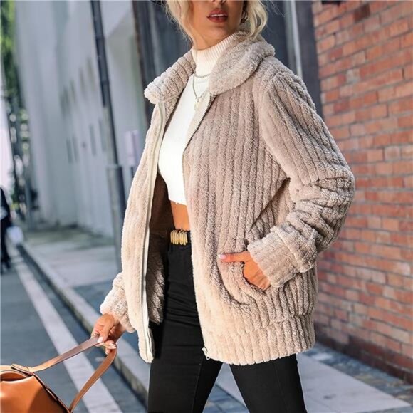 Women's Fleece Jacket Full Zip Long Sleeve Lapel Collar Sherpa Coat with Pockets - Picture 3 of 6